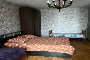 1-Kom Ryadom s Metro Okskaya na 5 Gostey Flat, Moscow