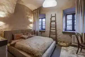 Cave Ryadom S Letnim Sadom Flat