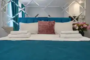 Lyuks V Gavani Vozle Goryachego Istochnika Volna Apartments, Tyumen