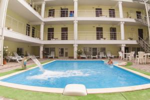 Na Eskadronnoy Hotel, Yevpatoriya