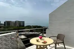 Prostornye V Topovoy Lokatsii Sochi U Morporta Apartments, Sochi