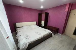 2 Komnatnaya Na 2 Etazhe Flat, Birobidzhan