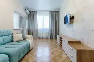 V Tsentre V ZhK Moskovskiy Ot LetoApart Apartments, Novorossijsk