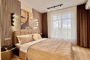 S Vidom Na Zakat Flat, Simferopol