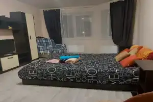 Uyutnaya kvartira v novom rayone ulica Gorykogo Apartments, Frjasino