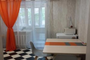 S Balkonom U Letnego Sada Flat, Pskov