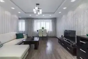 2kh komnatnaya v tsentre okolo Kremlya Flat, Kazan