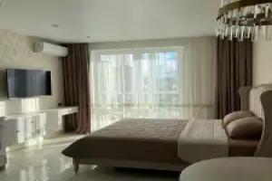 Shikarnaya Studiya Ryadom S Tsentrom I Metro V 2-Kh Minut Ot Doma Apartments, Minsk