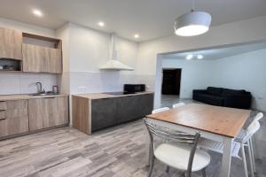 Bolshaya Ryadom S Zhd Vokzalom Flat, Ulan-Ude