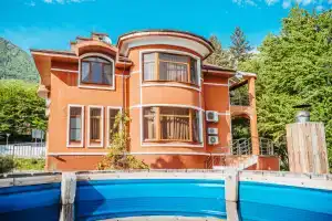Alm House by Sun City Hotels Guest house, Krasnaya Polyana