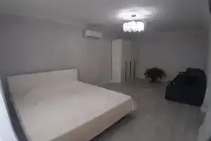 Uyutnaya Svetlaya Flat, Maykop