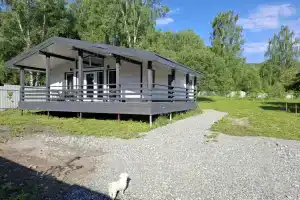 Fortuna Guest House, Syrostan
