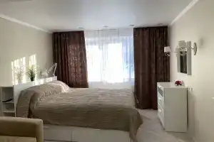 V 5 Mikrorayone Apartments, Tikhvin
