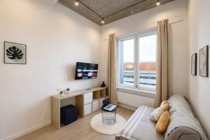 Schastlivyye Metry s Besplatnoy Parkovkoy. u Termy Vidnoye Apartments, Vidnoye