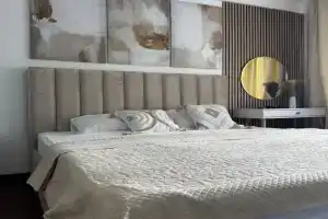 Yevrodvushka S Vidom Na More Flat