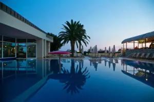 Palas Hotel, Petrovac