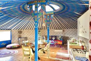 Nirvana Yurts Glamping, Kato Drys