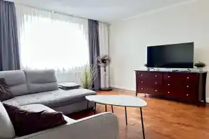 Prostornaya 2-Kh Komnatnaya Bliz Ostrova Kanta Flat, Kaliningrad