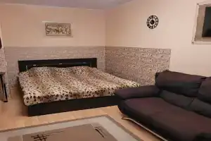 Uyutnaya Teplaya Rasschitannaya Na 4 spalnih mesta Flat, Mogilev