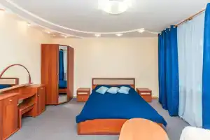 EKATERININSKAYa 165 Apartments, Perm