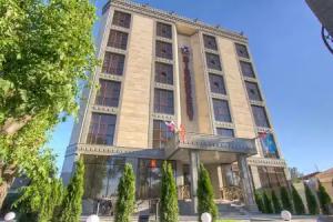 Отель Discovery Hotel, Bishkek