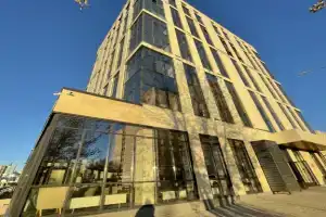 U Metro V Novom Dome Flat