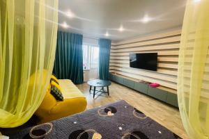 Stilnaya I Yarkaya Na Revolyutsionnoy Flat, Togliatti