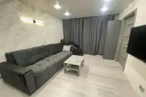 S Massazhnym Kreslom I Kofemashinoy Flat, Kirovsk