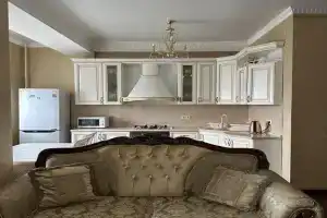 Kvartira V Tsentre Makhachkaly U Morya Apartments, Makhachkala