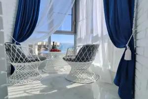 S Shikarnim Vidom Na More Paradise Apartments, Novorossijsk