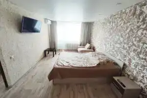 2-Komnatnyye Lyuks Apartment, Tuimasa