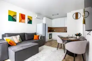 Dobrye Obyatiya Uyutnye Semeynye Flat, Khimki