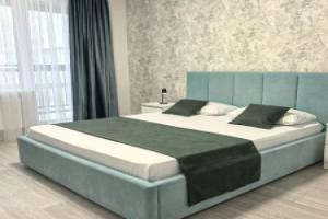 V Zhivopisnom Rayone Sliyaniya Dvukh Rek Flat, Naberezhnyye Chelny