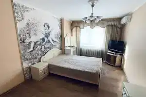 V Tsentre Na Ostrovskogo Apartments