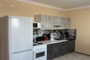 Uyutnaya Studiya V Novostroyke Flat, Lensk