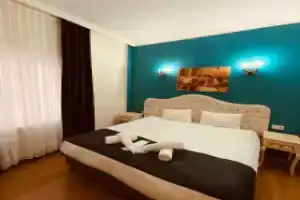 Adora Hotel, Istanbul