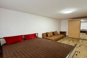 Uyutnaya 1-K  Kvartira 33 M² Flat, Ishim