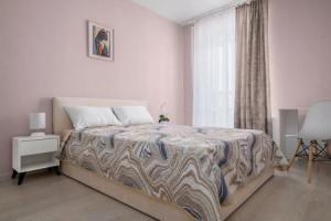 V Topovom Rayone Goroda Flat, Gorjatschi-Kljutsch