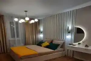 U Meganoma Flat, Simferopol