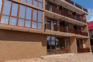 L-Hotel Guest House, Lazarevskoye