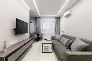 Trekhkomnatnye Apartments