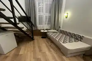 Dvukhurovnevye 26m Nedaleko Ot Tsentra Apartments, St. Petersburg