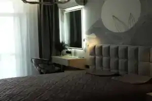 Garden Portye Delyuks Cappuccino ap 39 k 2 Apartments, Sevastopol