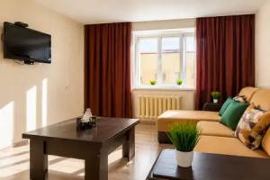 Ryadom S Tts Avtobus Flat, Syzran