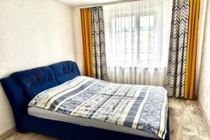 Na Vorovskogo 64 Flat, Bor