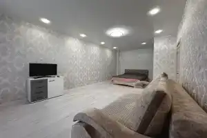 1-K Kvartira Ryazhom S Zhd Vokzalom Flat, Ulan-Ude