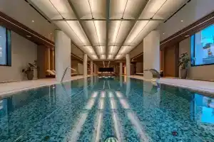 Dzhunior v otele Grand Cascade Apartments, Sochi