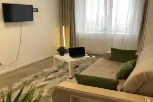Izhora Apart ZHK Novoye Kolpino bol'shoy Balkon Parkovka u Doma Apartments, Kolpino