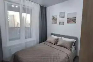 Uyutny Lyuks U Nevy Flat