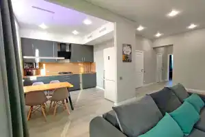 Na Chernyshevskogo Apartments